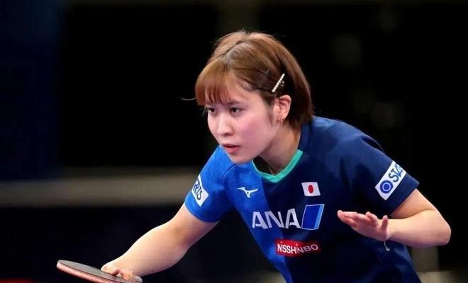 他在场边的 他在场边的